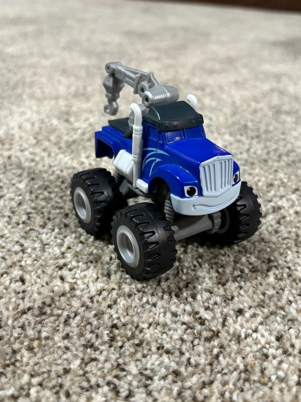 Blaze Monster Machines Tow Truck Crusher FHV25 Diecast Fisher Price
